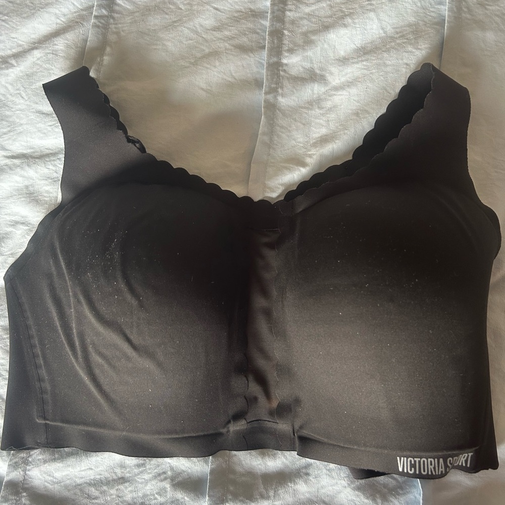 Black Victoria sport Victoria’s Secret sports bra size 38 DDD great condition